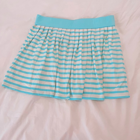 NWT Kate Spade pleated swim skirt (fits like L, but says XL) - Picture 2 of 6